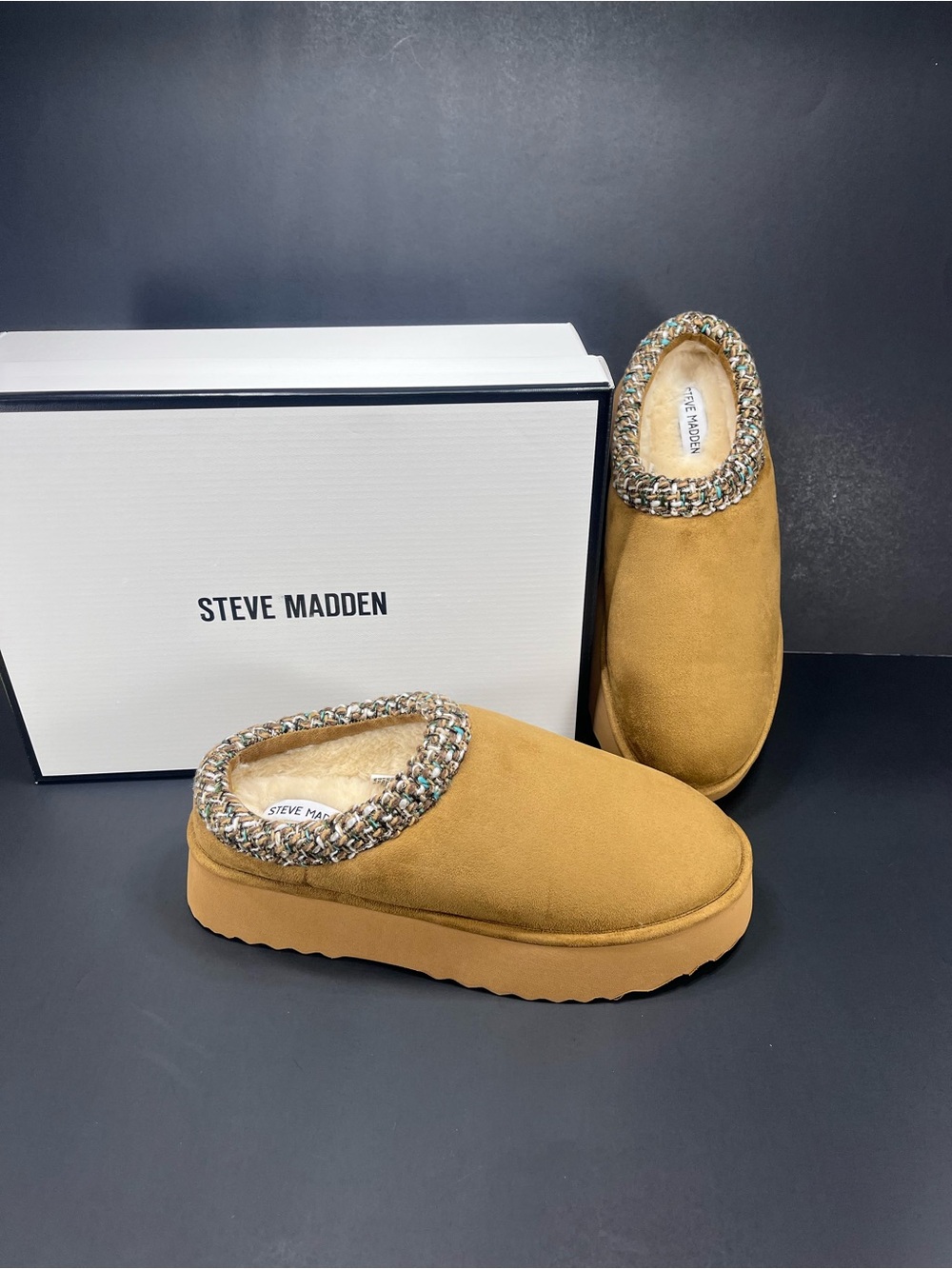 Steve Madden Women's Tan Suede Slip-On Slipper Mules with Colored Trim size 9.5